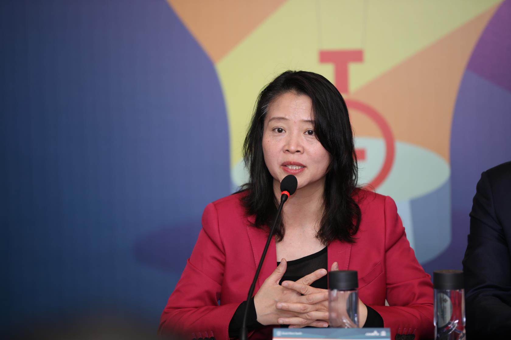 CSCO非小细胞肺癌专家委员会候选主任委员 王洁教授.jpg