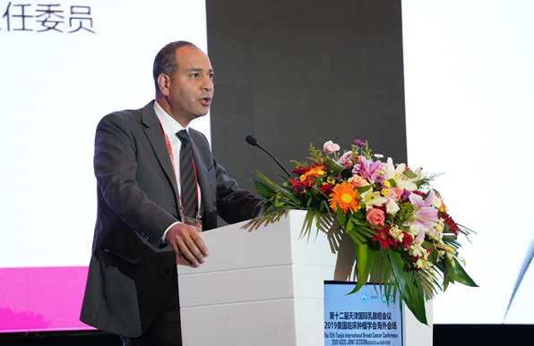 20 国际乳腺外科（BSI）主席Omar Z. Youssef教授带来报告_副本.jpg